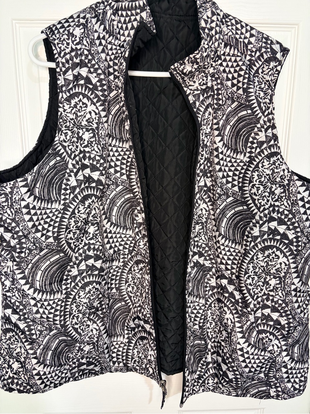 Quilted Jacket Label - Picture 3 of 5